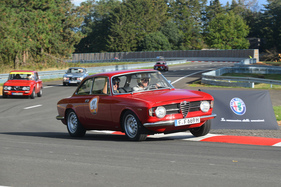 Alfa Romeo GT 1300 Junior (1969) - Pista e Piloti Flugplatz Pferdsfeld 2020 Alfa Romeo GT 1300 Junior (1969) - Pista e Piloti Flugplatz Pferdsfeld 2020