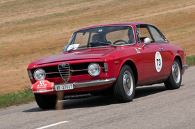Alfa Romeo GT 1300 Junior (1970) – RAID Suisse-Paris 2013