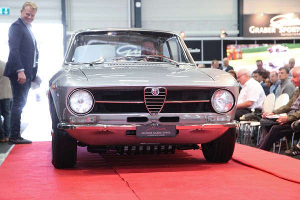 Alfa Romeo GT 1300 Junior (1972) - als Lot 39 verteigert an der Auktion der Oldtimer Galerie anlässlich der Swiss Classic World Luzern am 25. Mai 2019