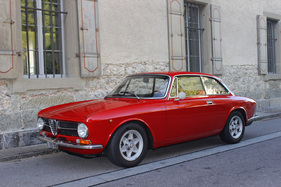 Alfa Romeo GT 1300 Junior (1974) - angeboten an der Versteigerung der Oldtimer Galerie Toffen am 26. November 2016 Alfa Romeo GT 1300 Junior (1974) - angeboten an der Versteigerung der Oldtimer Galerie Toffen am 26. November 2016