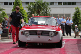 Alfa Romeo GT 1600 Sprint Widebody (1968) - für CHF 40'320 oder EUR 36'991 verkauft - an der Dolder-Versteigerung der Oldtimer Galerie am 11. Juni 2016