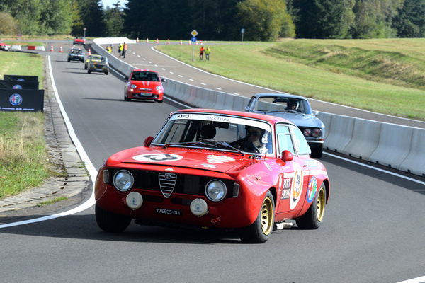 Alfa Romeo GTA 1300 Junior (1968) - Pista e Piloti Flugplatz Pferdsfeld 2020