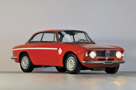 Alfa Romeo GTA 1300 Junior (1968) - als Lot 512 angeboten in der Artcurial "Solo Alfa" Versteigerung vom 8. Februar 2014 Alfa Romeo GTA 1300 Junior (1968) - als Lot 512 angeboten in der Artcurial "Solo Alfa" Versteigerung vom 8. Februar 2014