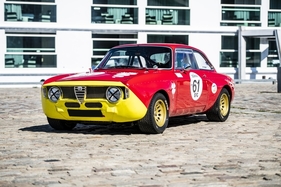Alfa Romeo GTA 1300 Junior (1970) - als Lot 102 angeboten an der Versteigerung von Artcurial an der Rétromobile Paris am 7. Februar 2020
