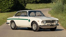 Alfa Romeo GTA 1300 Junior Stradale (1973) - als 172 an der Broad Arrow Zoute Concours Versteigerung 2025