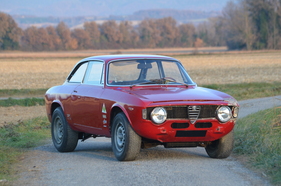 Alfa Romeo GTA Coupé (1965) - als Lot 505 angeboten in der Artcurial "Solo Alfa" Versteigerung vom 8. Februar 2014