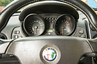 Alfa Romeo GTV 2.0 TS 16V (1998) - klassische Rundinstrumente vor dem Fahrer