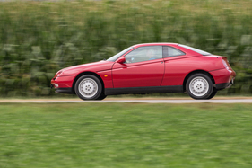 Alfa Romeo GTV 2.0 TS 16V (1998) - mit 2540 mm Radstand