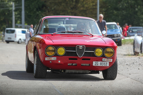 Alfa Romeo GTV 2000 (1973) - bei der Abreise - Albisgütli Classic Cars & Bikes August 2022