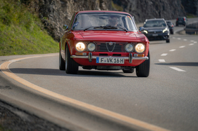 Alfa Romeo GTV 2000 Bertone (1972) - Julius Bär Rallye / 10. Passione Engadina 2021