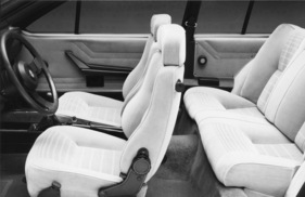 Alfa Romeo GTV 6 (1981) - wohnliches und geräumiges Interieur Alfa Romeo GTV 6 (1981) - wohnliches und geräumiges Interieur