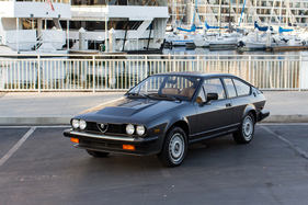 Alfa Romeo GTV 6 2.5 (1981) - als Lot 273 angeboten an der RM/Sotheby's "Driving into Summer" 2020 Versteigerung