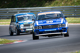 Alfa Romeo GTV6 (1974) - Feld "Tourenwagen Siebzigerjahre" - Masters Historic Festival Brands Hatch 2023