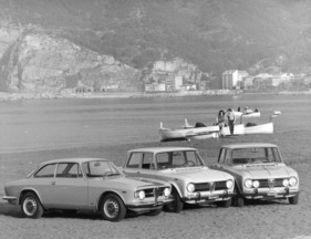 Alfa Romeo Giulia 1300 GT Junior (1966) - drei verwandte Fahrzeuge - GT 1300 Junior, Giulia 1300 TI, Giulia Super