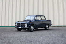 Alfa Romeo Giulia 1300 Super (1972) - als Lot 166 angeboten an der RM/Sotheby's St. Moritz Versteigerung vom 15. September 2023