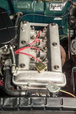 Alfa Romeo Giulia 1300 ti (1967) - 82 PS bei 6000 Umdrehungen entwickelt der Giulia-Vierzylinder