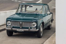 Alfa Romeo Giulia 1300 ti (1967) - die Giulia war der wichtigste Wagen der Maiänder in der zweiten Hälfte der Sechzigerjahre Alfa Romeo Giulia 1300 ti (1967) - die Giulia war der wichtigste Wagen der Maiänder in der zweiten Hälfte der Sechzigerjahre