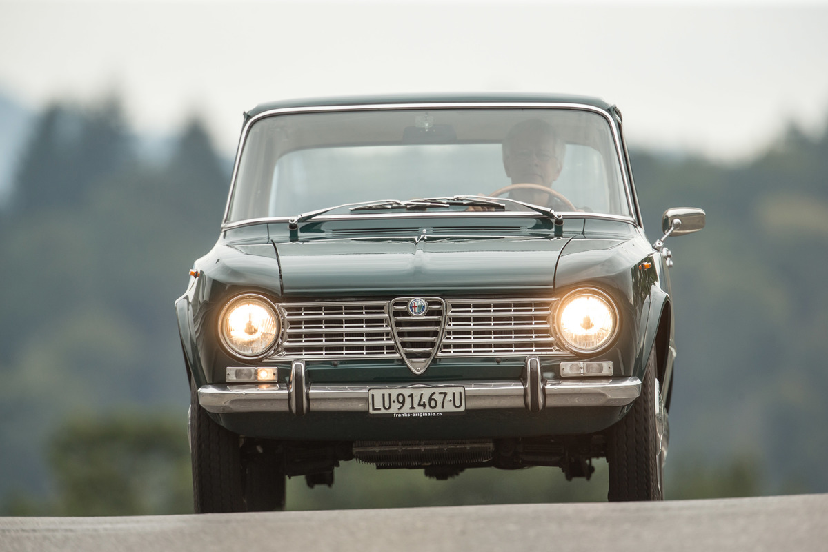Alfa Romeo Giulia 1300 ti (1967) - die klassische Sportlimousine, auch mit 1,3 Litern