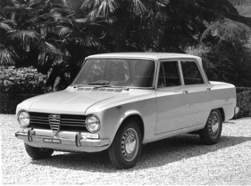 Alfa Romeo Giulia 1300 ti (1967) - "ti" stand nun eher für Sparausstattung
