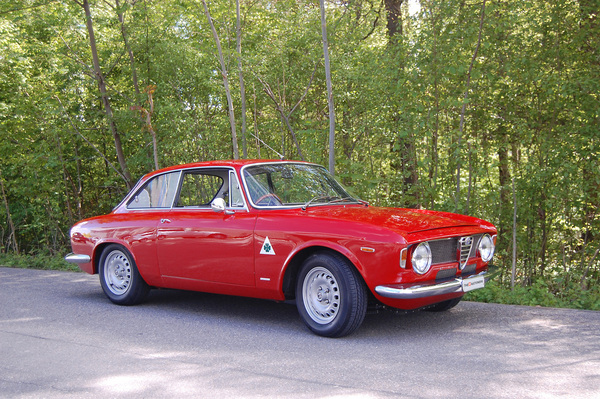 Bild: Alfa Romeo Giulia 1600 GTA (1966) - angeboten an der Versteigerung der Oldtimer Galerie anlässlich der Dolder Classics am 7. Juni 2014