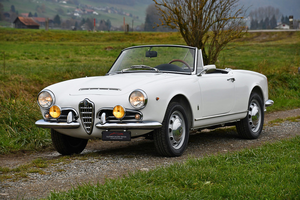 Bild: Alfa Romeo Giulia 1600 Spider (1963) - als Lot 142 an der Versteigerung der Oldtimer Galerie in Gstaad am 29. Dezember 2019