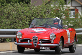 Alfa Romeo Giulia 1600 Spider (1963) - am Kerenzerberg Revival 2015
