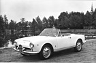 Alfa Romeo Giulia 1600 Spider (1963) - erkennbar an der Hutze auf der Motorhaube