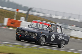 Alfa Romeo Giulia (1972) Im Feld der Scuderia Alfa Classico am RGB Saisonfinale 2018