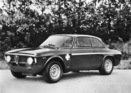 Alfa Romeo Giulia GTA (1967) - die Kriegsbemalung weist auf den Einsatzzweck hin