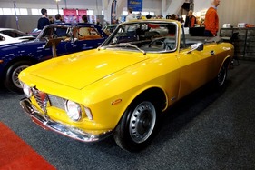 Alfa Romeo Giulia GTC (1966) – gebaut von Touring – Interclassics Classic Car Show Brüssel 2023 (1966)