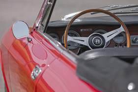 Alfa Romeo Giulia GTC (1966) - klassisches Alfa-Romeo-Design