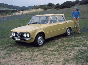 Alfa Romeo Giulia Nuova (1974) - Sportlimousine reinsten Grades