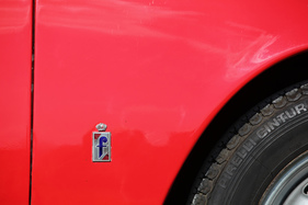 Alfa Romeo Giulia Spider 1600 (1962) - auch Pinin Farina durfte sich auf der Flanke verehren