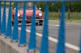 Alfa Romeo Giulia Spider 1600 (1962) - müheloses und rassiges Fahren ist garantiert