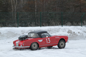 Bild Alfa Romeo Giulia Spider 1600 Veloce (1965) - auf ein Durchdrehen der Räder sollte bei Gleichmässigkeitsprüfungen verzichtet werden, sonst stimmt die Distanz nicht mehr - AvD Histo Monte 2017