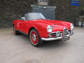 Alfa Romeo Giulia Spider (1964) - als Lot 005 an der Bonhams Versteigerung am Goodwood Members Meetting 2017 Alfa Romeo Giulia Spider (1964) - als Lot 005 an der Bonhams Versteigerung am Goodwood Members Meetting 2017