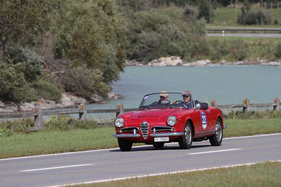 Alfa Romeo Giulia Spider Veloce (1964) - am ersten Tag - Passione Engadina 2017 (1964)