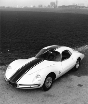 Alfa Romeo Giulia Sport Coupé Speciale Pininfarina (1966) - die fliessenden Linien entstanden bei Pininfarina