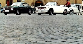 Alfa Romeo Giulia Sprint GT (1966) - das Coupé neben der offenen Schwester GTC
