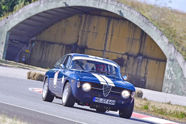 Alfa Romeo Giulia Sprint GT (1970) - Pista & Piloti Pferdsfeld 2024