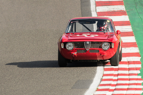 Bild Alfa Romeo Giulia Sprint GTA (1965) - Pre66 Touring Cars - Brands Hatch Masters Historic Festival 2020