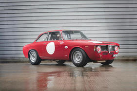 Alfa Romeo Giulia Sprint GTA (1965) - as lot 035 at the Bonhams Goodwood Members Meeting auction on March 18, 2018