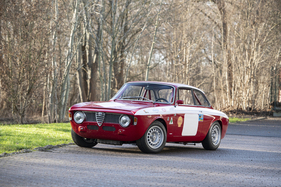 Alfa Romeo Giulia Sprint GTA by Bertone (1965) - als Lot 120 an der RM/Sotheby's Versteigerung von Paris am 13. Februar 2021