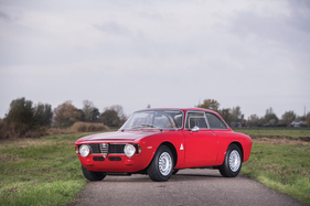 Alfa Romeo Giulia Sprint GTA by Bertone (1965) - als Lot 175 an der RM/Sotheby's Paris Versteigerung 2017