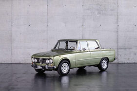 Alfa Romeo Giulia Super 1.3 (1973) - as lot 009 at the Humer Granner Classic Expo Salzburg Auction 2025