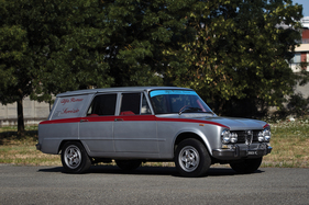 Alfa Romeo Giulia Super 1600 Familiare Giorgetti (1974) - als Lot 178 an der RM/Sotheby's London Versteigerung vom 7. September 2016
