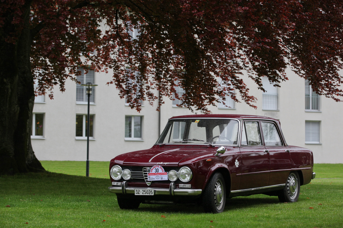 Alfa Romeo Giulia Super (1968) - am Concorso d'Eleganza Italiauto in St. Urban am 3. Mai 2015