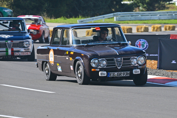 Alfa Romeo Giulia Super (1977) - Pista e Piloti Flugplatz Pferdsfeld 2020