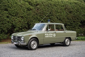 Alfa Romeo Giulia Super 'Polizia' (1966) - offered as lot 203 by RM/Sotheby's in Arizona on January 28/29, 2016