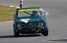 Alfa Romeo Giulia TI Super (1963) - AvD-Tourenwagen-Trophäe für Tourenwagen und GT bis 1965 am AvD Oldtimer Grand Prix 2012 (1963)
